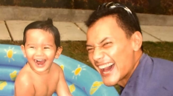 Potret Masa Kecil Zahwa Massaid (Instagram/@zahwamassaid)