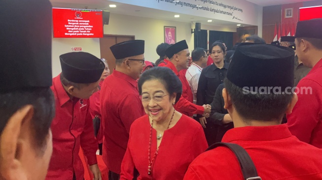 Hasyim Asy'ari Dipecat, Megawati Ngaku Pening Lihat Kelakuan Cabul Eks Ketua KPU: Gile Gak? Pusing Saya