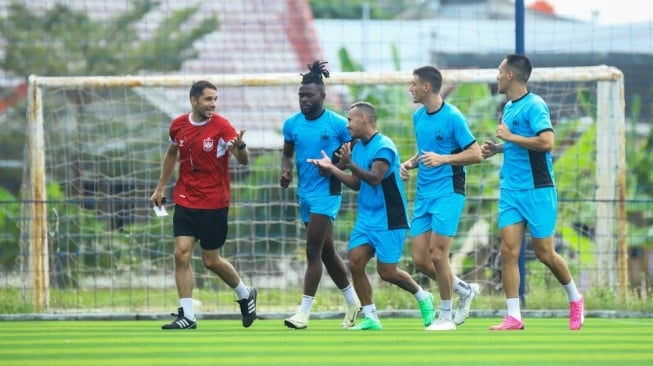 Perkuat Tim, PSIS Semarang Datangkan Gelandang Brasil Fernandinho