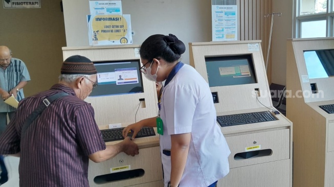 Sukendi Tak Menyangka, Hanya Bawa Ponsel dan Sidik Jari Bisa Berobat Pakai BPJS Kesehatan