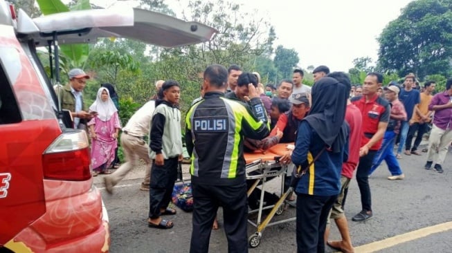 Polisi Selidiki Penyebab Bus Ranau Indah Terjun ke Jurang di Lampung Barat