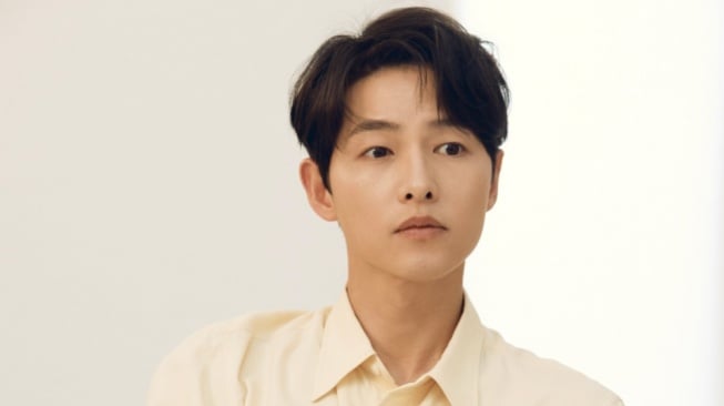 Selalu Dapat Peran Serius, Song Joong Ki Mengaku Ingin Main Genre Komedi