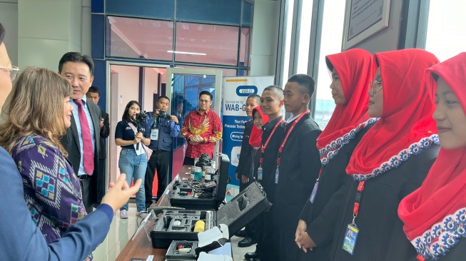 SMK Mitra Industri MM2100 sekolah anak bangsa untuk memajukan industri pengecatan di Indonesia. (Foto: Istimewa)