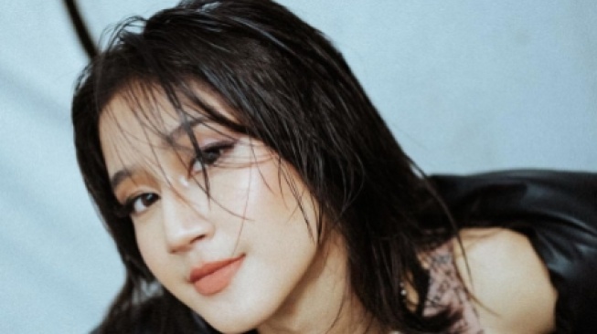 Bawa Harapan Baik, Keisya Levronka Rilis Lagu Baru Berjudul 'Tersemogakan'