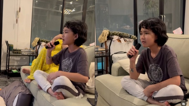 Tangkap layar Bilqis Khumairah Razak karaokean di rumah (Instagram/mom_ayting92)