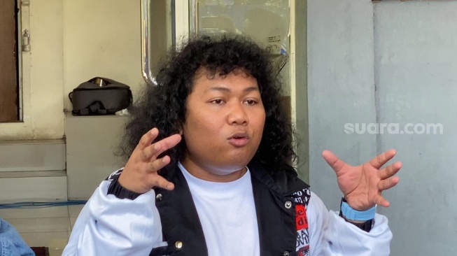 Marshel Widianto di kawasan Tendean, Jakarta, Senin (8/7/2024). [Suara.com/Adiyoga Priyambodo]