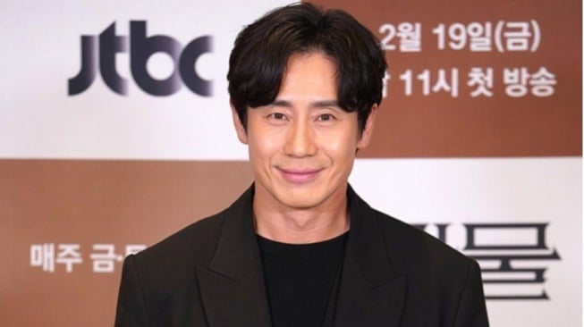 3 Drama Korea Dibintangi Shin Ha Kyun di Viki, Terbaru Ada The Auditors