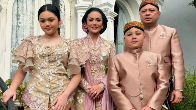 Bertemu Geni Faruk, Etika Amora Lemos Tuai Pujian: Keren Banget