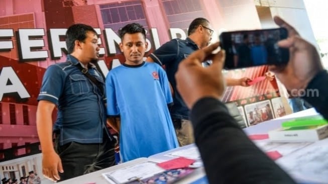 Pelaku kasus pembunuhan Vina Cirebon, Pegi Setiawan kini divonis bebas. (ANTARA Foto/Raisan Al Farisi)