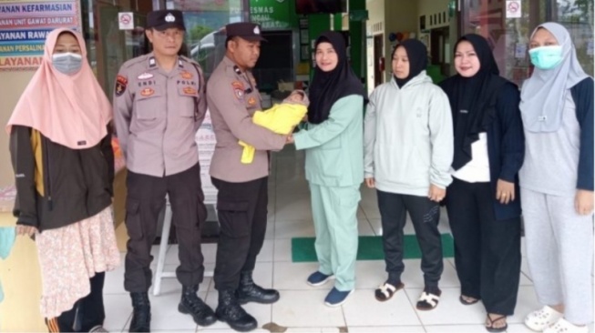 Nikah 2 Hari Langsung Lahiran, Pasutri di Lampung Barat Buang Bayi di Pos Ronda