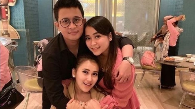 Apa Saja Sumber Uang Syifa dan Suami? Ayu Ting Ting Curhat Harus Ikut Besarkan Keponakannya