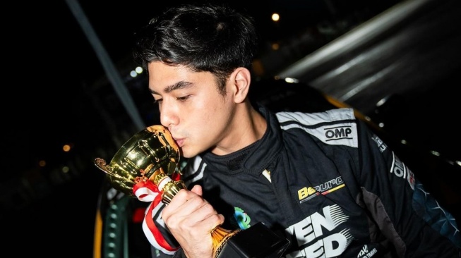 Potret Al Ghazali Ikuti Kejuaraan Drifting. (Instagram/alghazali7)