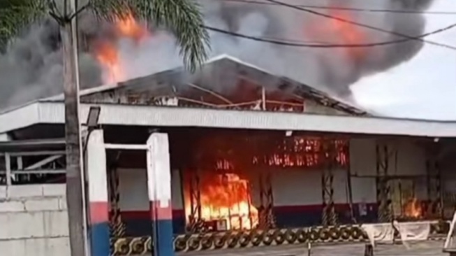 Pabrik Tepung Terkemuka Kebakaran, PT Kobe Boga Utama Punya Siapa?