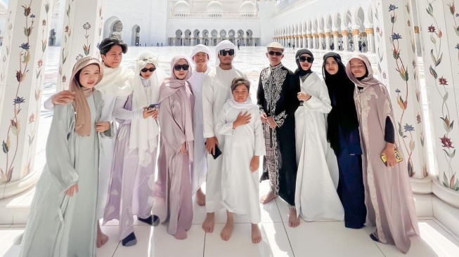 Geni Faruk dan keluarga Gen Halilintar (Instagram/genifaruk)