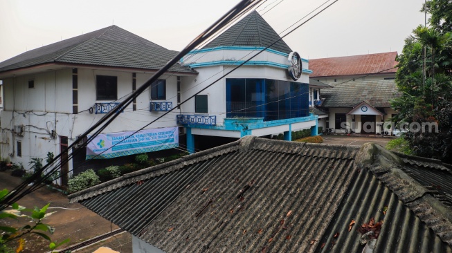 Penampakan Kantor Perkumpulan Keluarga Berencana Indonesia {PKBI) yang sudah dikosongkan di Jakarta, Kamis (11/7/2024). [Suara.com/Alfian Winanto]