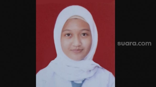 Keren! Siswa SMKN 8 Makassar Bakal Pamerkan Karya Busana di Paris