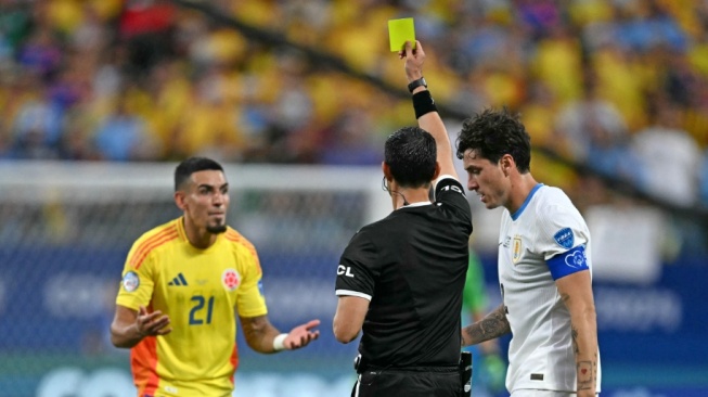 Pertandingan sengit tersaji di babak semifinal Copa America 2024, di mana Kolombia berhasil unggul tipis 1-0 atas Uruguay di babak pertama. (AFP)