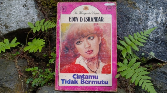 Review Kumcer 'Cintamu Tidak Bermutu' Karya Eddy D. Iskandar Terbitan 1981