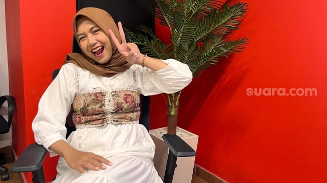 Debut di Lagu 1/4 Abad, Inas Hafizhah Curhat soal Quarter Life Crisis