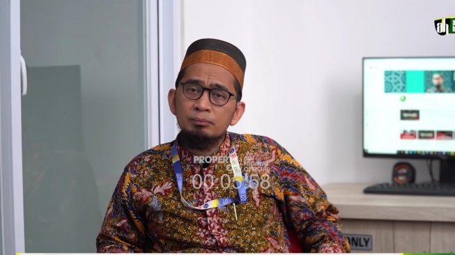 Pendidikan Ustaz Adi Hidayat, Sebut Gus Miftah dan Penjual Es Teh Sama-sama Dimuliakan