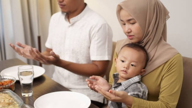 Bingung Niat Puasa Weton Anak? Ini Bacaannya yang Mudah Dihapal