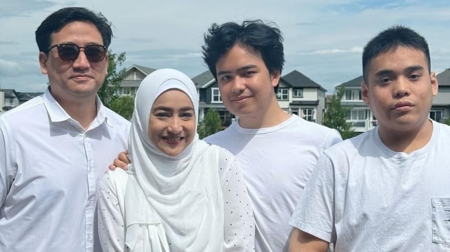 Teuku Firmansyah dan Cindy Fatikasari di Kanada (Instagram/cindyfatikasari18)