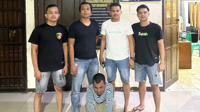 Heboh Mobil Polres Agam Masuk Parit Ulah Pelaku Cabul, Begini Kronologinya