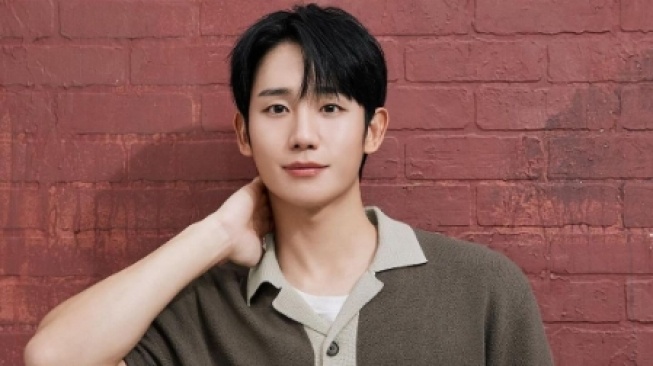 3 Drama Romantis yang Dibintangi Jung Hae In, Terbaru Ada Love Next Door