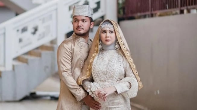 Prewedding Artis Tema Minang (instagram/@kesharatuliu50)