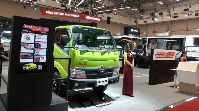 Hino Meluncurkan Light Duty Truck 6x2 Pertama untuk Pasar Indonesia di GIIAS 2024