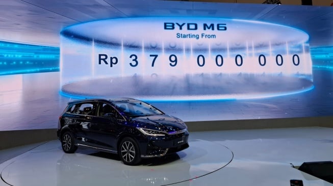 BYD Rilis MPV Listrik Pertama di GIIAS 2024. (Foto: Suara.com/Manuel Jeghesta)