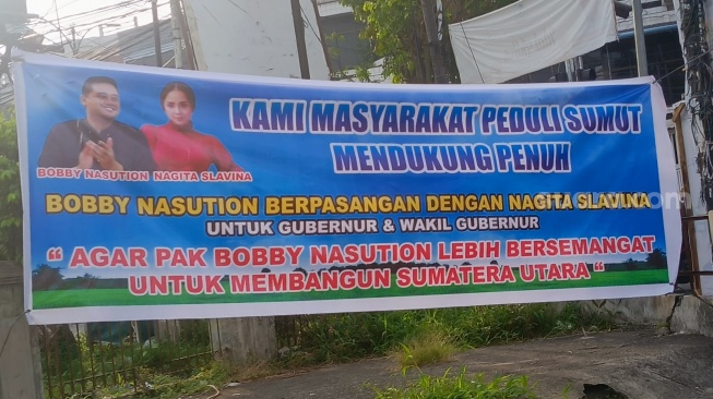 Spanduk Bobby Nasution-Nagita Slavina Beredar di Medan, Masyarakat: Hanya Gimmick