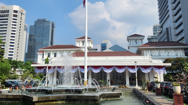 Gedung Balai Kota DKI Jakarta di Jalan Medan Merdeka Selatan, Jakpus. (Suara.com/Fakhri Fuadi)