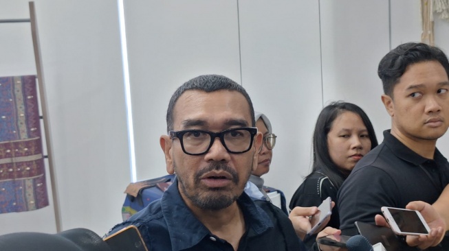 Staf Khusus Menteri BUMN Arya Sinulingga (Suara.com/Achmad Fauzi).