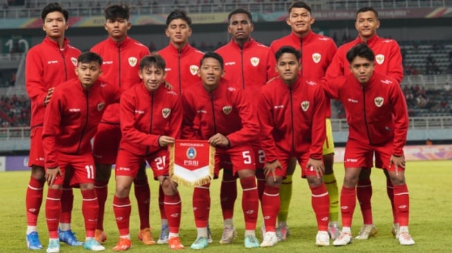 Piala AFF U-19: Baru Hari Pertama Gelaran, Hujan Belasan Gol Sudah Terjadi di Gelora Bung Tomo