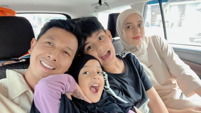 Fairuz A Rafiq dan Sonny Septian (Instagram/@fairuzarafiq)