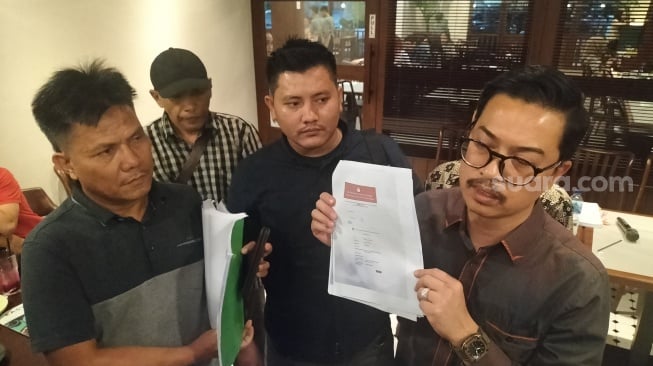 Warga dan Anggota DPRD Laporkan Dugaan Pemalsuan Syarat Dukungan di Pilkada Tapsel