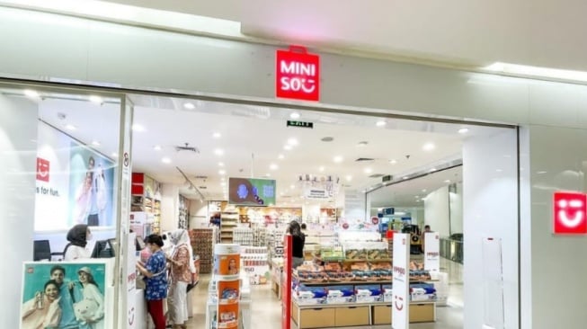 3 Rekomendasi Parfum Miniso Wangi Citrus yang Menyegarkan, Cocok untuk Siang Hari