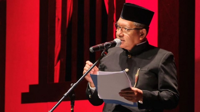 Pendidikan Fathul Wahid, Rektor UII Minta Gelar Akademiknya Tak Dicantumkan di Surat dan Dokumen