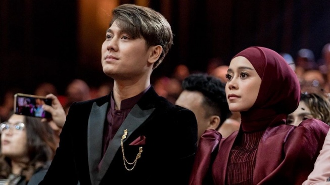 Lesti Kejora dan Rizky Billar. [Instagram]