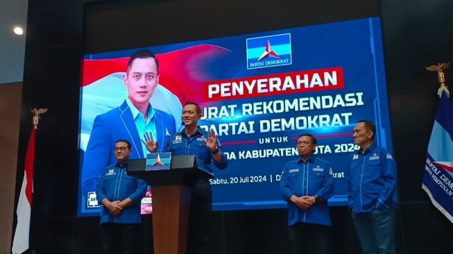 Ketum Partao Demokrat Agus Harimurti Yudoyono di Kantor DPP Partai Demokrat, Jakarta Pusat, Sabtu (20/7/2024). [Suara.com/Dea]