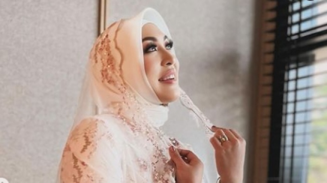 Pecah Tangis Angelina Sondakh saat Aaliyah Massaid Sungkem di Pengajian: Nangisnya Nular