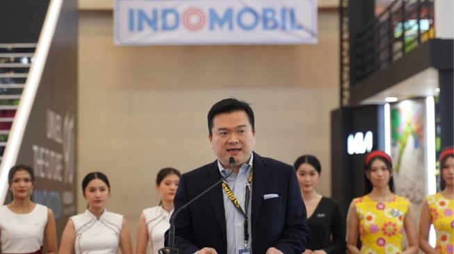 Andrew Nasuri, Direktur Indomobil Group berbicara tentang komitmen elektrifikasi di masa depan (Dok. Indomobil)