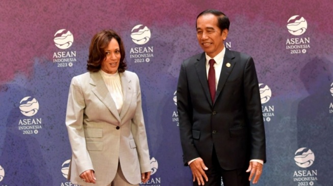 Presiden Joko Widodo dan Wakil Presiden AS Kamala Harris pada KTT ASEAN-AS, di Jakarta Convention Center (JCC), Jakarta, Rabu (06/09/2023). (Foto: Media Center ASEAN 2023)