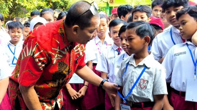 Pantau MPLS Hari Petama di Solo, Wali Kota Teguh Prakosa Temukan Ini