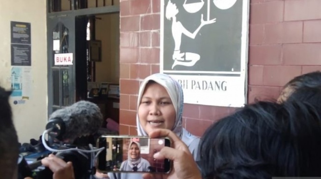 LBH Padang Desak Kapolri Ambil Alih Kasus Kematian Pelajar SMP di Padang