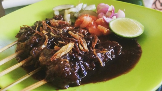 Sate blengong khas brebes. [Instagram/sateblengong]