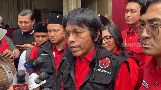 Heboh Klaim Menteri Ara Bangun 40 Ribu Rumah dalam 4 Bulan, Adian Tanya Fahri Hamzah: Itu Zaman Pak Jokowi