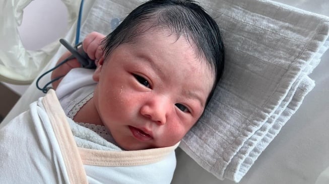 Potret Bahagia Joshua Suherman Sambut Kelahiran Anak Pertama (Instagram/@jojosuherman)