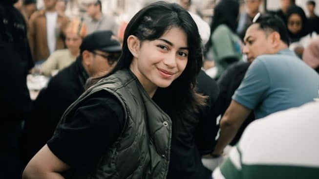 Artis yang Dijodoh-jodohkan dengan El Rumi (instagram/@sintyamarisca)